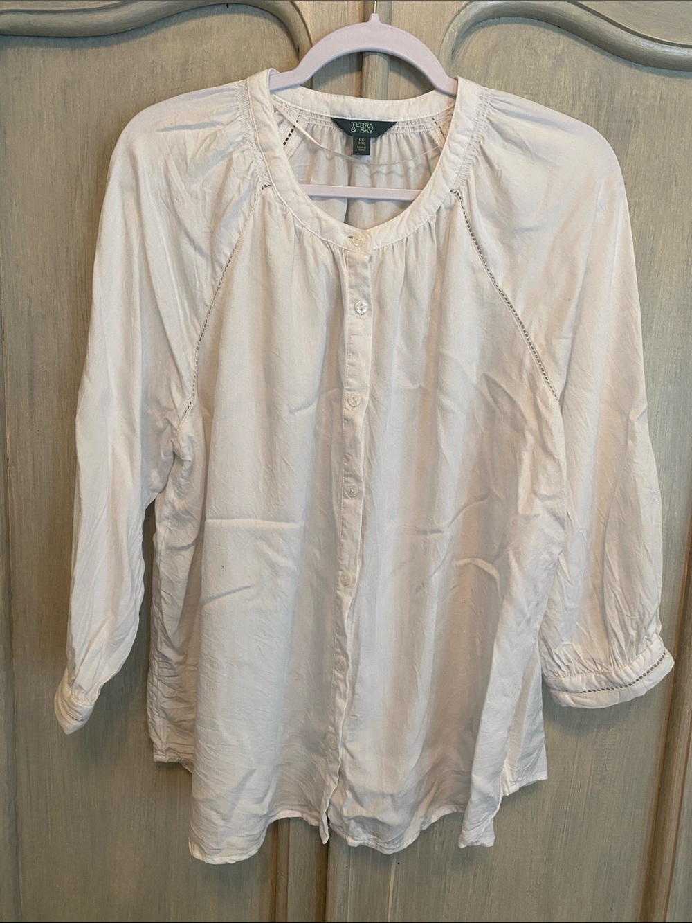 Terra & Sky White Button-Front Peasant Blouse